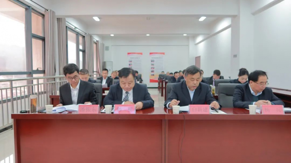 踏平坎坷成大道 實(shí)干奮斗鑄輝煌！陜西銀礦召開(kāi)六屆一次職工代表...